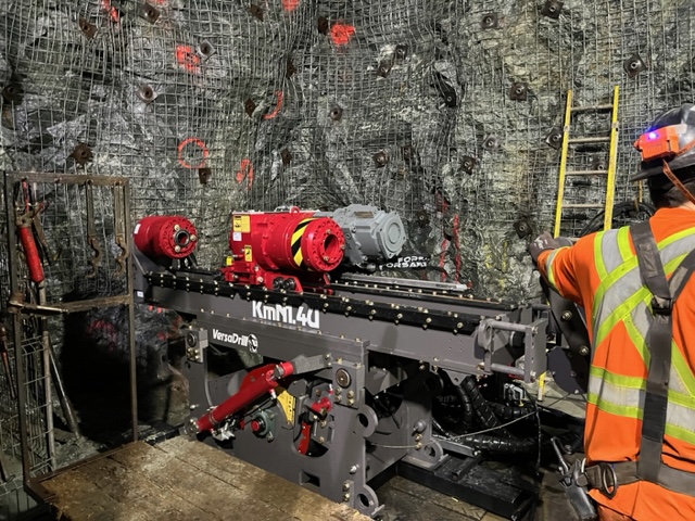 MBI Global’s autonomous drill rig at the Goldex mine.